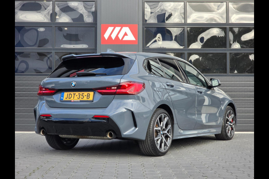 BMW 1-serie 120i M-sport/H&K/Head-up/Carplay/Shadowline-pack BMW 1-serie 120i M-sport/H&K/Head-up/Carplay/Shadowline-pack