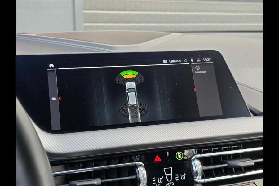 BMW 1-serie 120i M-sport/H&K/Head-up/Carplay/Shadowline-pack BMW 1-serie 120i M-sport/H&K/Head-up/Carplay/Shadowline-pack