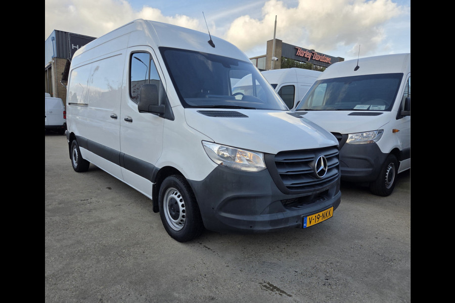 Mercedes-Benz Sprinter 314 CDI L2H2 Autm. MBux systeem Achteruitrijcamera 270 graden doordraaideuren Mercedes-Benz Sprinter 314 CDI L2H2 Autm. MBux systeem Achteruitrijcamera 270 graden doordraaideuren