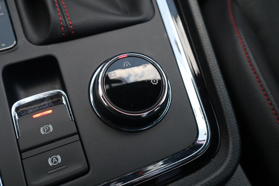 Seat Ateca 1.5 TSI FR Business Intense Pano / 360 camera / Beats / Stoelverwarm / Seat Ateca 1.5 TSI FR Business Intense Pano / 360 camera / Beats / Stoelverwarm /