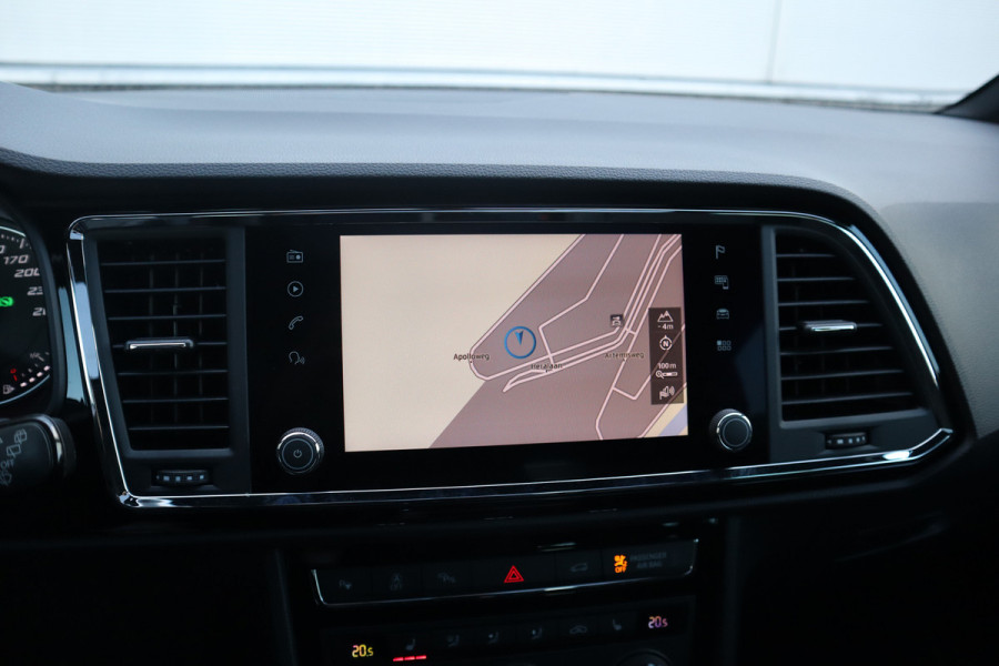 Seat Ateca 1.5 TSI FR Business Intense Pano / 360 camera / Beats / Stoelverwarm / Seat Ateca 1.5 TSI FR Business Intense Pano / 360 camera / Beats / Stoelverwarm /