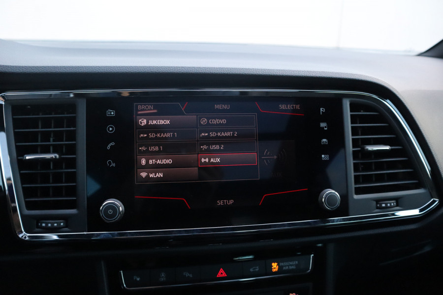 Seat Ateca 1.5 TSI FR Business Intense Pano / 360 camera / Beats / Stoelverwarm / Seat Ateca 1.5 TSI FR Business Intense Pano / 360 camera / Beats / Stoelverwarm /