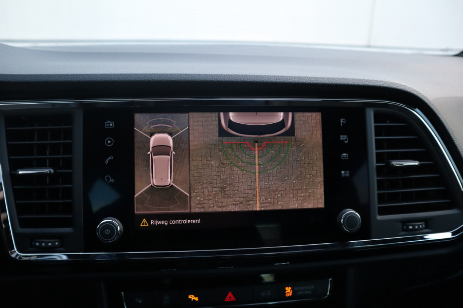 Seat Ateca 1.5 TSI FR Business Intense Pano / 360 camera / Beats / Stoelverwarm / Seat Ateca 1.5 TSI FR Business Intense Pano / 360 camera / Beats / Stoelverwarm /