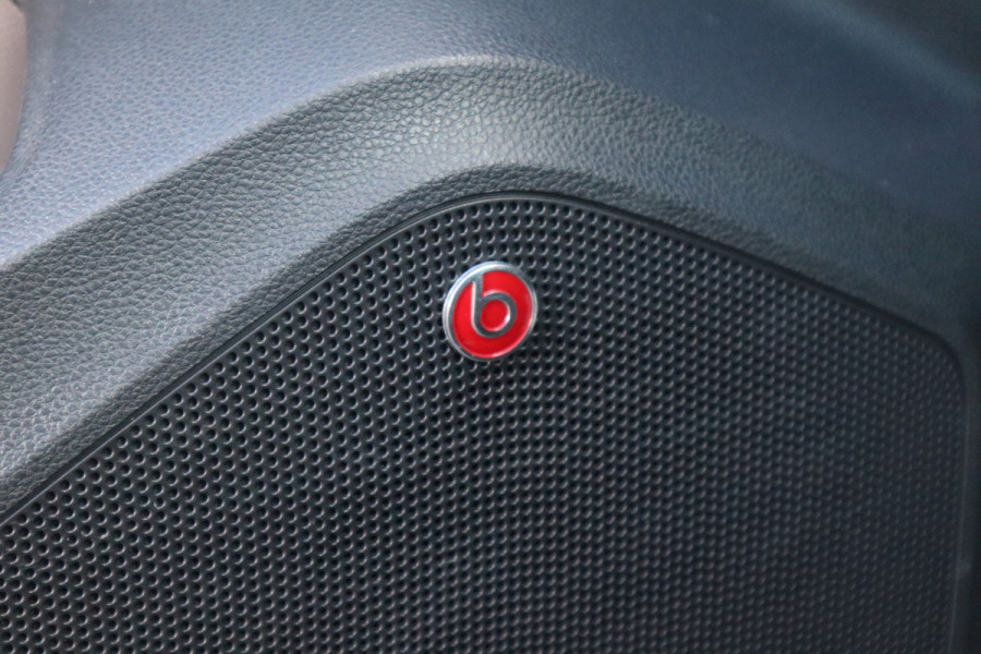 Seat Ateca 1.5 TSI FR Business Intense Pano / 360 camera / Beats / Stoelverwarm / Seat Ateca 1.5 TSI FR Business Intense Pano / 360 camera / Beats / Stoelverwarm /