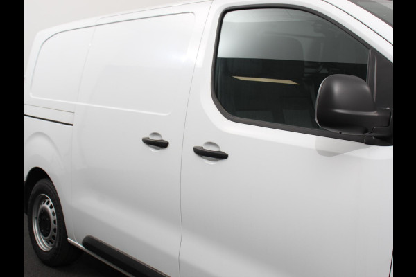 Citroën ë-Jumpy L2 136 Automaat 75 kWh | 3p | Automatische Airco | Multimedia scherm | Cruise Control | Dab | Digitaal dasboard | Citroën ë-Jumpy L2 136 Automaat 75 kWh | 3p | Automatische Airco | Multimedia scherm | Cruise Control | Dab | Digitaal dasboard |