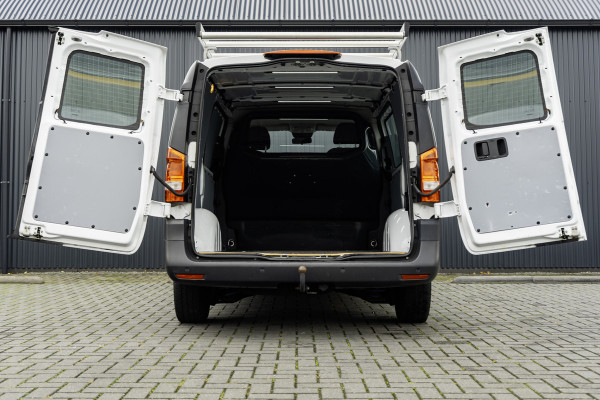 Mercedes-Benz Vito 114 CDI Lang | Automaat | Imperiaal | Camera | Navi | L+R Zijschuifdeur | Cruise | Airco | PDC | Euro 6 Mercedes-Benz Vito 114 CDI Lang | Automaat | Imperiaal | Camera | Navi | L+R Zijschuifdeur | Cruise | Airco | PDC | Euro 6