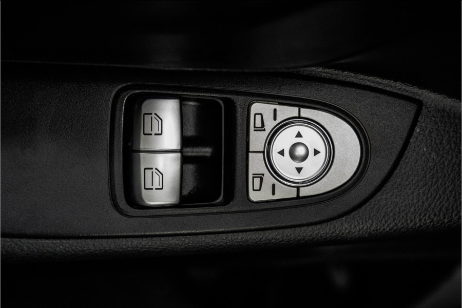 Mercedes-Benz Vito 114 CDI Lang | Automaat | Imperiaal | Camera | Navi | L+R Zijschuifdeur | Cruise | Airco | PDC | Euro 6 Mercedes-Benz Vito 114 CDI Lang | Automaat | Imperiaal | Camera | Navi | L+R Zijschuifdeur | Cruise | Airco | PDC | Euro 6