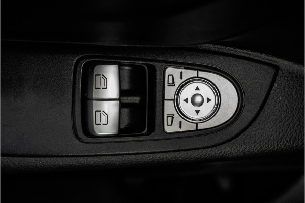 Mercedes-Benz Vito 114 CDI Lang | Automaat | Imperiaal | Camera | Navi | L+R Zijschuifdeur | Cruise | Airco | PDC | Euro 6 Mercedes-Benz Vito 114 CDI Lang | Automaat | Imperiaal | Camera | Navi | L+R Zijschuifdeur | Cruise | Airco | PDC | Euro 6