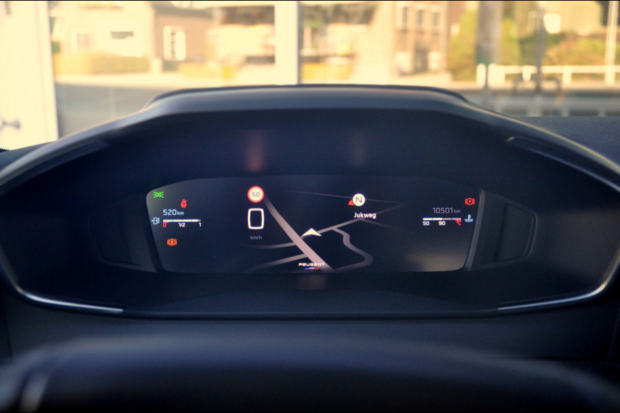 Peugeot 208 1.2 PureTech 100 Allure | Navigatie | 360 Gr Camera Peugeot 208 1.2 PureTech 100 Allure | Navigatie | 360 Gr Camera
