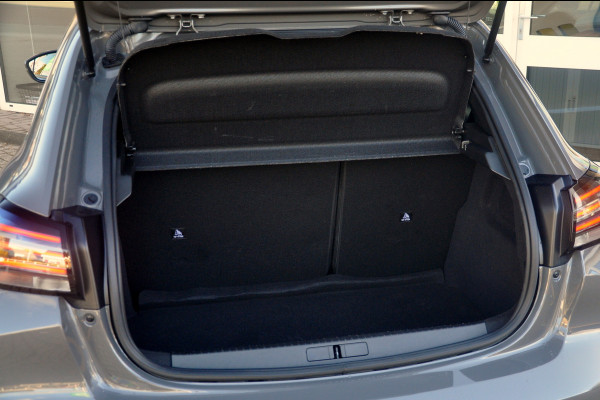 Peugeot 208 1.2 PureTech 100 Allure | Navigatie | 360 Gr Camera Peugeot 208 1.2 PureTech 100 Allure | Navigatie | 360 Gr Camera