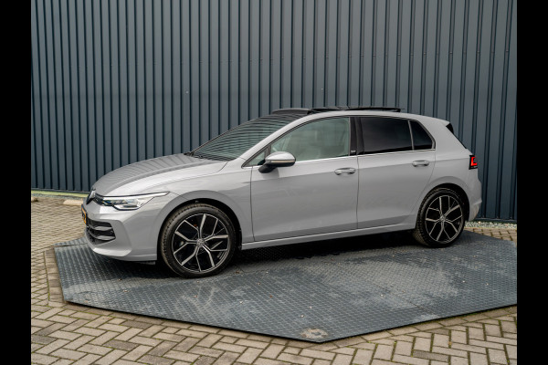 Volkswagen Golf 1.5 eTSI 50 Edition | Panodak | Head Up | Stoelgeheugen | Trekhaak Elk. Wegkl. | Harman/ Kardon | Prijs Rijklaar!!