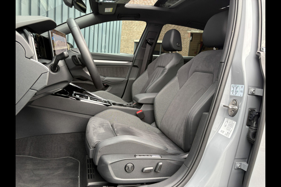 Volkswagen Golf 1.5 eTSI 50 Edition | Panodak | Head Up | Stoelgeheugen | Trekhaak Elk. Wegkl. | Harman/ Kardon | Prijs Rijklaar!!