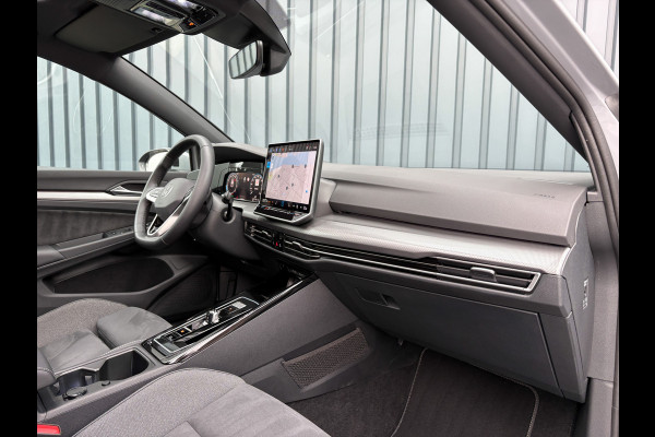 Volkswagen Golf 1.5 eTSI 50 Edition | Panodak | Head Up | Stoelgeheugen | Trekhaak Elk. Wegkl. | Harman/ Kardon | Prijs Rijklaar!!