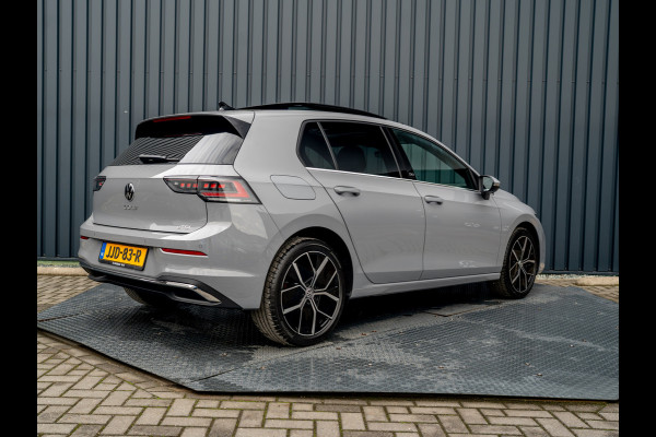 Volkswagen Golf 1.5 eTSI 50 Edition | Panodak | Head Up | Stoelgeheugen | Trekhaak Elk. Wegkl. | Harman/ Kardon | Prijs Rijklaar!!