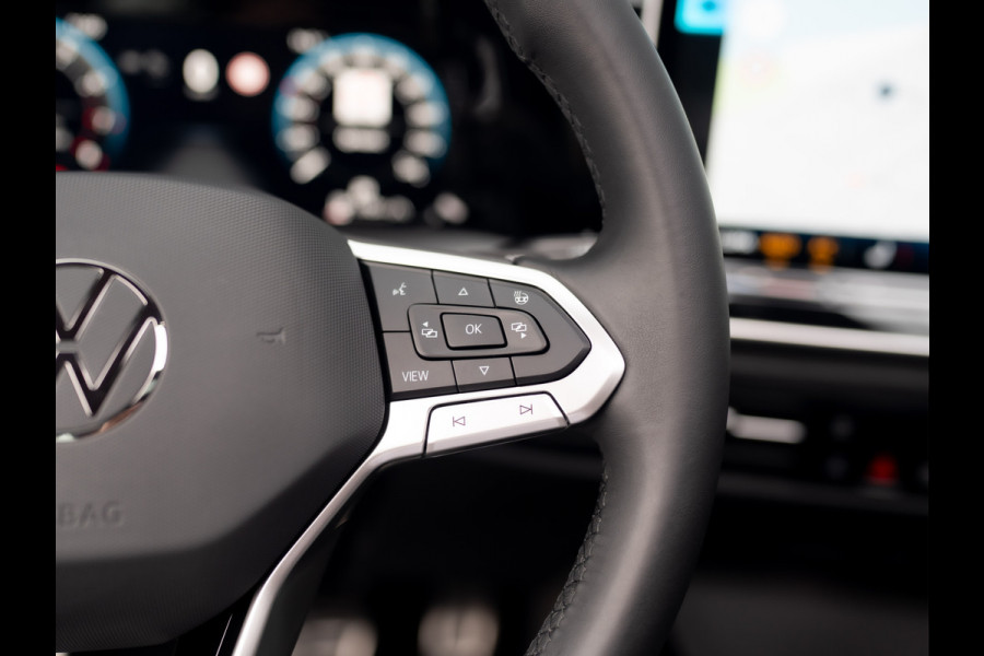 Volkswagen Golf 1.5 eTSI 50 Edition | Panodak | Head Up | Stoelgeheugen | Trekhaak Elk. Wegkl. | Harman/ Kardon | Prijs Rijklaar!!