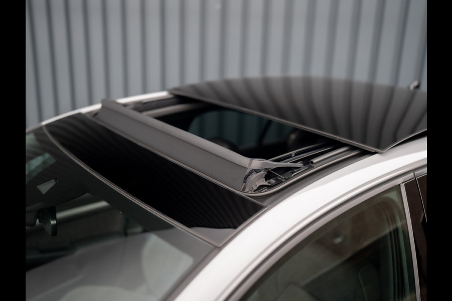 Volkswagen Golf 1.5 eTSI 50 Edition | Panodak | Head Up | Stoelgeheugen | Trekhaak Elk. Wegkl. | Harman/ Kardon | Prijs Rijklaar!!