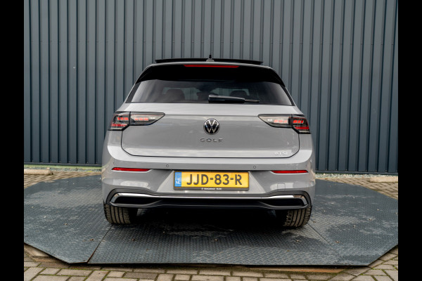 Volkswagen Golf 1.5 eTSI 50 Edition | Panodak | Head Up | Stoelgeheugen | Trekhaak Elk. Wegkl. | Harman/ Kardon | Prijs Rijklaar!!