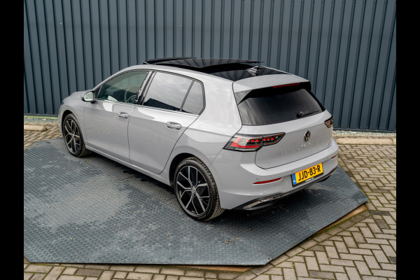 Volkswagen Golf 1.5 eTSI 50 Edition | Panodak | Head Up | Stoelgeheugen | Trekhaak Elk. Wegkl. | Harman/ Kardon | Prijs Rijklaar!!