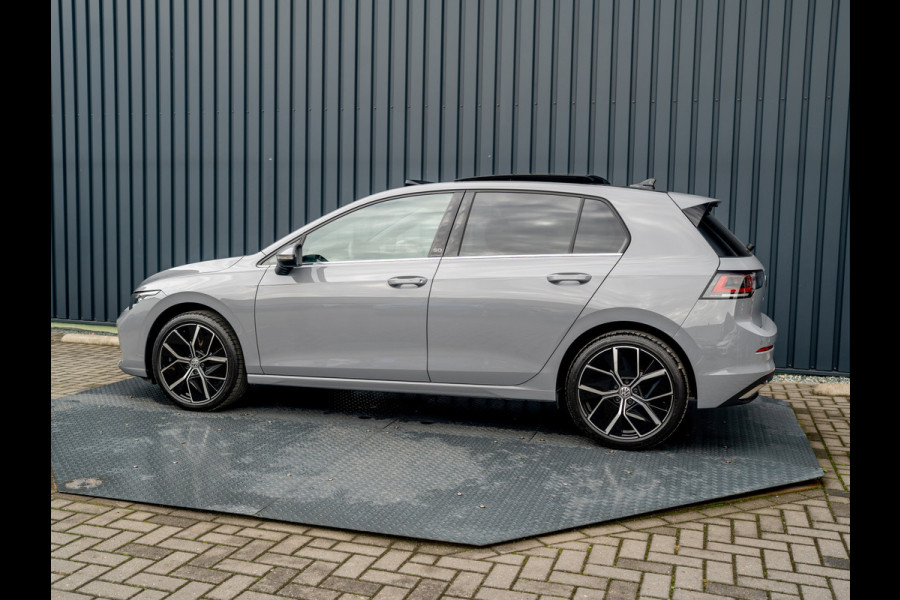 Volkswagen Golf 1.5 eTSI 50 Edition | Panodak | Head Up | Stoelgeheugen | Trekhaak Elk. Wegkl. | Harman/ Kardon | Prijs Rijklaar!!