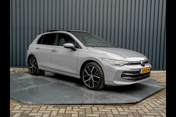 Volkswagen Golf 1.5 eTSI 50 Edition | Panodak | Head Up | Stoelgeheugen | Trekhaak Elk. Wegkl. | Harman/ Kardon | Prijs Rijklaar!!