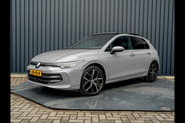Volkswagen Golf 1.5 eTSI 50 Edition | Panodak | Head Up | Stoelgeheugen | Trekhaak Elk. Wegkl. | Harman/ Kardon | Prijs Rijklaar!!