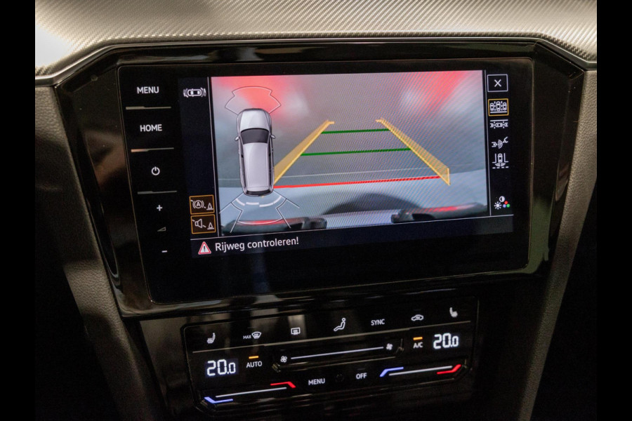 Volkswagen Passat Variant 1.5 TSI R-Line Business + / 150pk / Panorama dak / Achteruitrij camera / Stoelverwarming / Volkswagen Passat Variant 1.5 TSI R-Line Business + / 150pk / Panorama dak / Achteruitrij camera / Stoelverwarming /