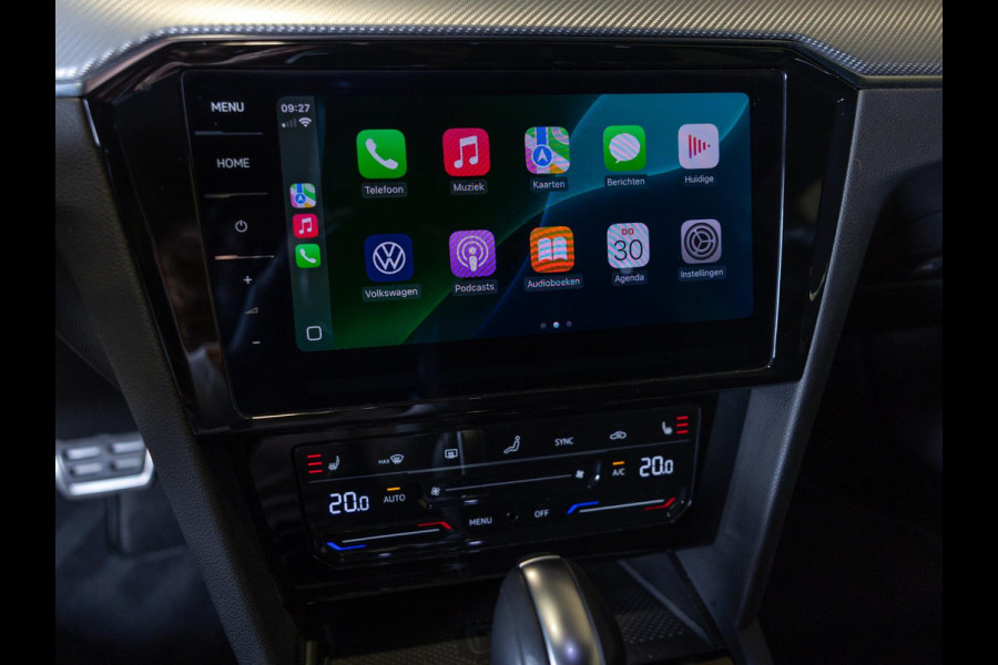 Volkswagen Passat Variant 1.5 TSI R-Line Business + / 150pk / Panorama dak / Achteruitrij camera / Stoelverwarming / Volkswagen Passat Variant 1.5 TSI R-Line Business + / 150pk / Panorama dak / Achteruitrij camera / Stoelverwarming /