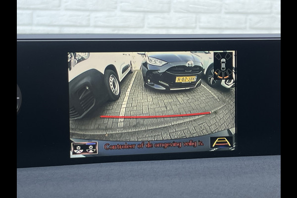 Lexus UX 250h Style+ Edition | Leder | Camera | Carplay | 18 inch | Dodehoek