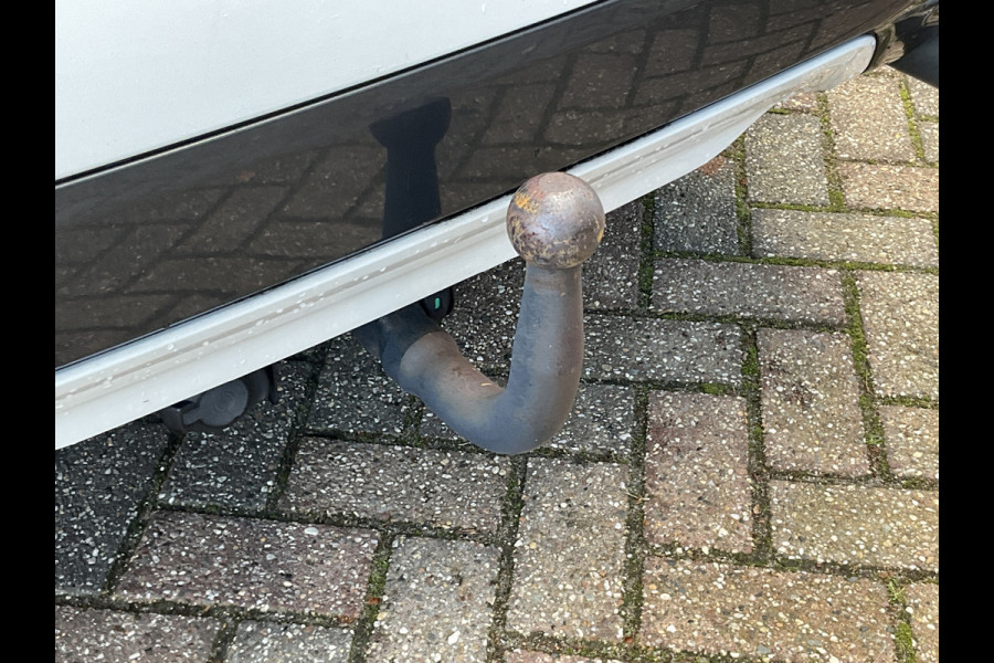 BMW X1 xDrive20i High Executive M-Sport Trekhaak Nav/Cam Stoelverw Elek.Klep Dealer-OH! BMW X1 xDrive20i High Executive M-Sport Trekhaak Nav/Cam Stoelverw Elek.Klep Dealer-OH!