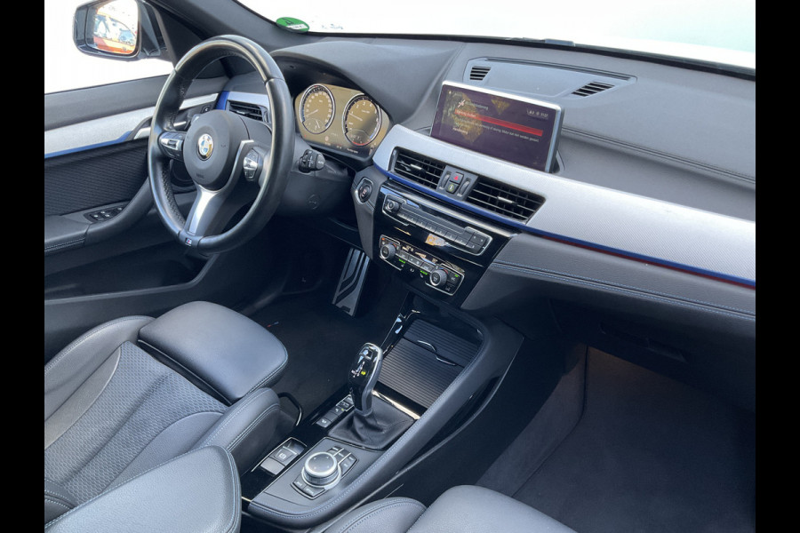 BMW X1 xDrive20i High Executive M-Sport Trekhaak Nav/Cam Stoelverw Elek.Klep Dealer-OH! BMW X1 xDrive20i High Executive M-Sport Trekhaak Nav/Cam Stoelverw Elek.Klep Dealer-OH!
