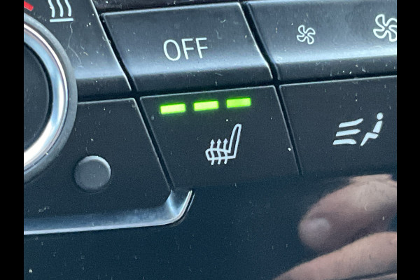 BMW X1 xDrive20i High Executive M-Sport Trekhaak Nav/Cam Stoelverw Elek.Klep Dealer-OH! BMW X1 xDrive20i High Executive M-Sport Trekhaak Nav/Cam Stoelverw Elek.Klep Dealer-OH!