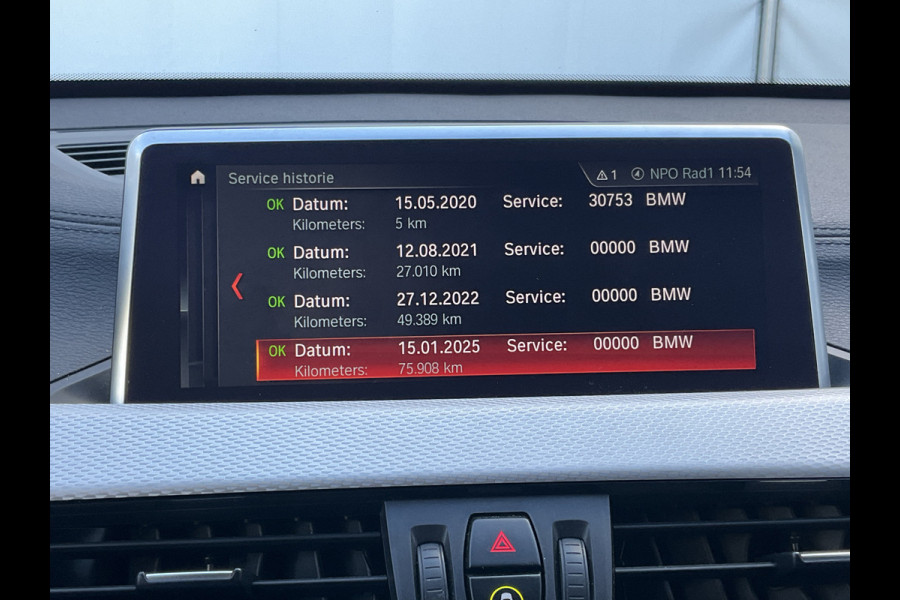 BMW X1 xDrive20i High Executive M-Sport Trekhaak Nav/Cam Stoelverw Elek.Klep Dealer-OH! BMW X1 xDrive20i High Executive M-Sport Trekhaak Nav/Cam Stoelverw Elek.Klep Dealer-OH!