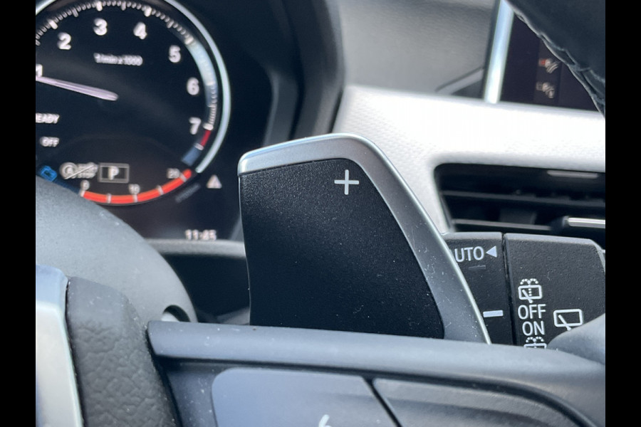 BMW X1 xDrive20i High Executive M-Sport Trekhaak Nav/Cam Stoelverw Elek.Klep Dealer-OH! BMW X1 xDrive20i High Executive M-Sport Trekhaak Nav/Cam Stoelverw Elek.Klep Dealer-OH!