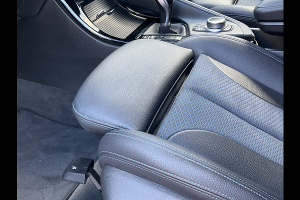 BMW X1 xDrive20i High Executive M-Sport Trekhaak Nav/Cam Stoelverw Elek.Klep Dealer-OH! BMW X1 xDrive20i High Executive M-Sport Trekhaak Nav/Cam Stoelverw Elek.Klep Dealer-OH!