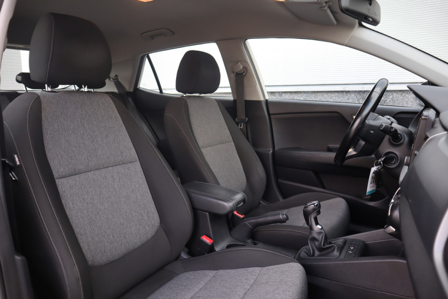 Kia Stonic 1.0 T-GDi DynamicLine Carplay / Android Auto / Camera / Cruise