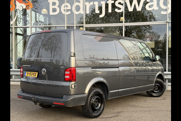 Volkswagen Transporter 2.0 TDI 150pk L2H1 Comfortline | NL-auto | 1e Eig | Trekhaak | Airco | Cruisec. Volkswagen Transporter 2.0 TDI 150pk L2H1 Comfortline | NL-auto | 1e Eig | Trekhaak | Airco | Cruisec.