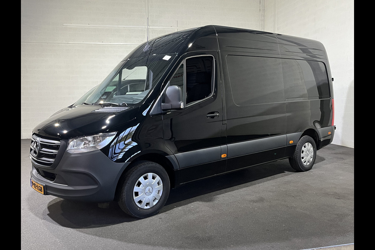 Mercedes-Benz Sprinter 317 CDI L2 H2 Pro Automaat Navigatie 3.5T Trekhaak Mercedes-Benz Sprinter 317 CDI L2 H2 Pro Automaat Navigatie 3.5T Trekhaak