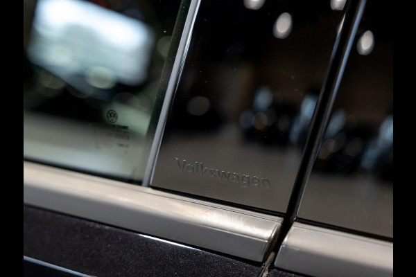 Volkswagen T-Roc 1.0 TSI Life / 110pk / Trekhaak / Achteruitrij camera / Stoelverwarming / Volkswagen T-Roc 1.0 TSI Life / 110pk / Trekhaak / Achteruitrij camera / Stoelverwarming /