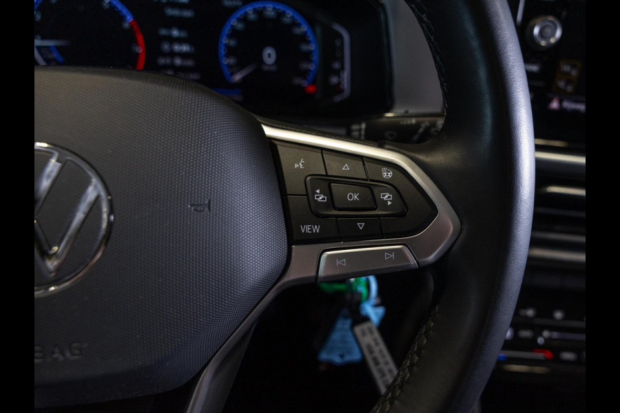 Volkswagen T-Roc 1.0 TSI Life / 110pk / Trekhaak / Achteruitrij camera / Stoelverwarming / Volkswagen T-Roc 1.0 TSI Life / 110pk / Trekhaak / Achteruitrij camera / Stoelverwarming /