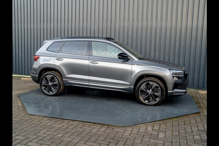Škoda Karoq 1.5 TSI ACT Sportline Business | Panodak | Adapt. cr. | Camera |Stoel & Stuur verw. | Keyless | Prijs Rijklaar!!