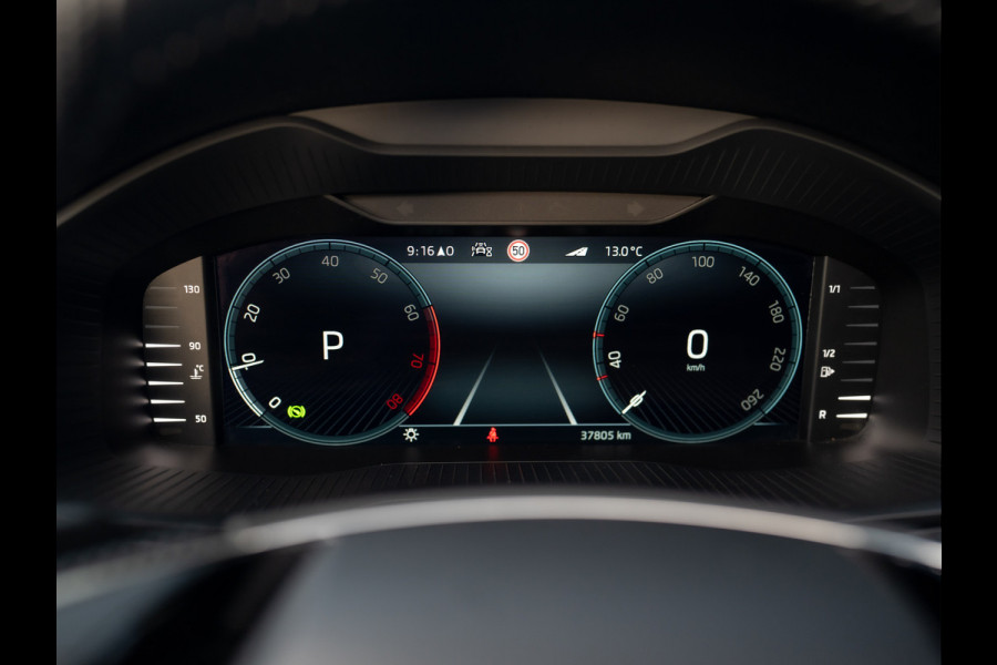 Škoda Karoq 1.5 TSI ACT Sportline Business | Panodak | Adapt. cr. | Camera |Stoel & Stuur verw. | Keyless | Prijs Rijklaar!!