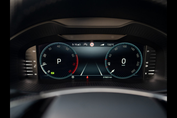 Škoda Karoq 1.5 TSI ACT Sportline Business | Panodak | Adapt. cr. | Camera |Stoel & Stuur verw. | Keyless | Prijs Rijklaar!!