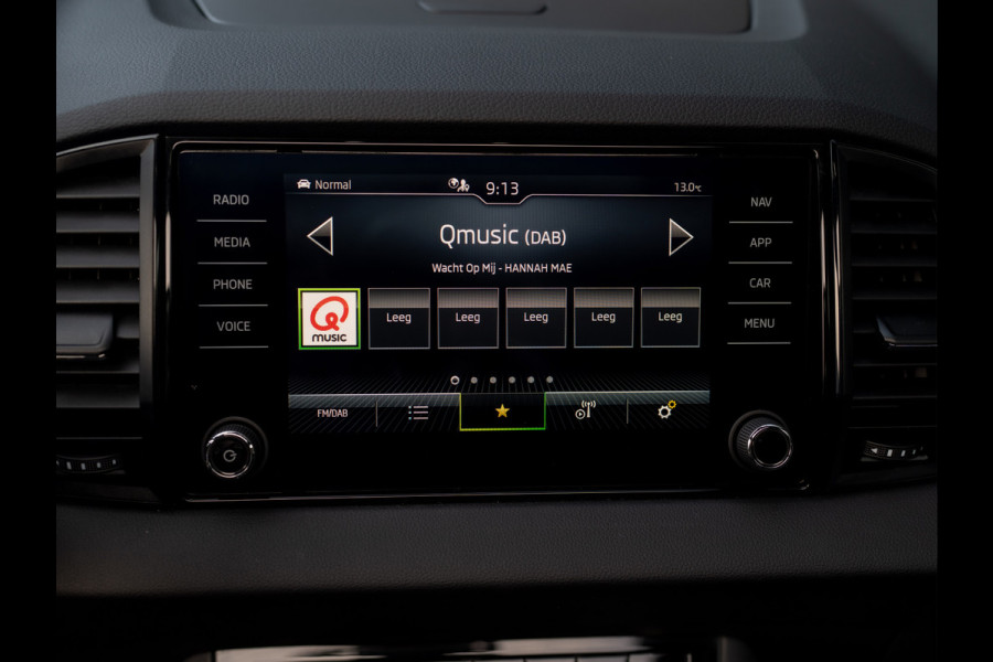 Škoda Karoq 1.5 TSI ACT Sportline Business | Panodak | Adapt. cr. | Camera |Stoel & Stuur verw. | Keyless | Prijs Rijklaar!!