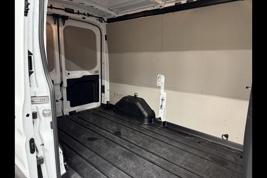 Ford Transit 290 2.0 TDCI L2H2 Trend Airco Bluetooth Camera  Cruise Control