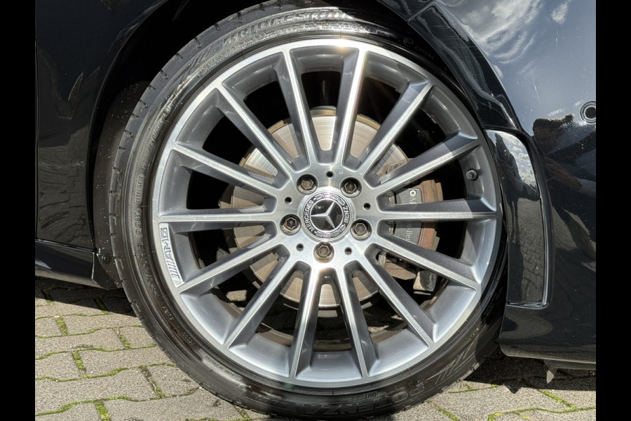 Mercedes-Benz A-Klasse 200 Business Solution AMG | Pano | Ambient Light | LED | CarPlay | 19 inch Mercedes-Benz A-Klasse 200 Business Solution AMG | Pano | Ambient Light | LED | CarPlay | 19 inch