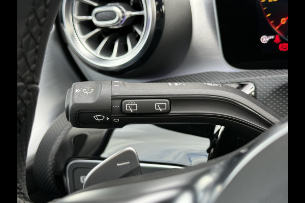 Mercedes-Benz A-Klasse 200 Business Solution AMG | Pano | Ambient Light | LED | CarPlay | 19 inch Mercedes-Benz A-Klasse 200 Business Solution AMG | Pano | Ambient Light | LED | CarPlay | 19 inch