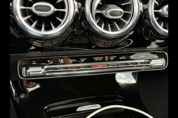 Mercedes-Benz A-Klasse 200 Business Solution AMG | Pano | Ambient Light | LED | CarPlay | 19 inch Mercedes-Benz A-Klasse 200 Business Solution AMG | Pano | Ambient Light | LED | CarPlay | 19 inch