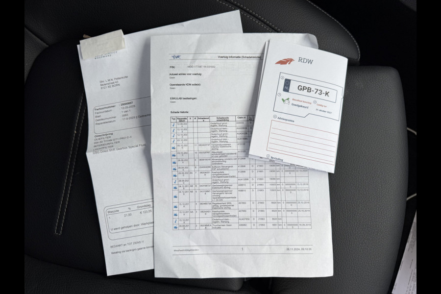 Mercedes-Benz A-Klasse 200 Business Solution AMG | Pano | Ambient Light | LED | CarPlay | 19 inch Mercedes-Benz A-Klasse 200 Business Solution AMG | Pano | Ambient Light | LED | CarPlay | 19 inch