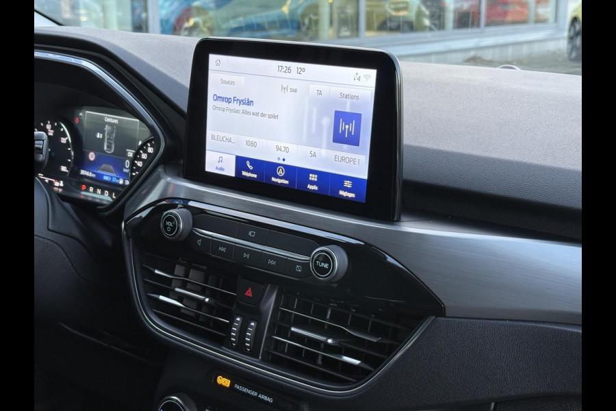 Ford Kuga 2.5 PHEV Titanium | Zuid | Adaptive cruise control | Camera | Trekhaak | Navigatie | Parkeersensoren