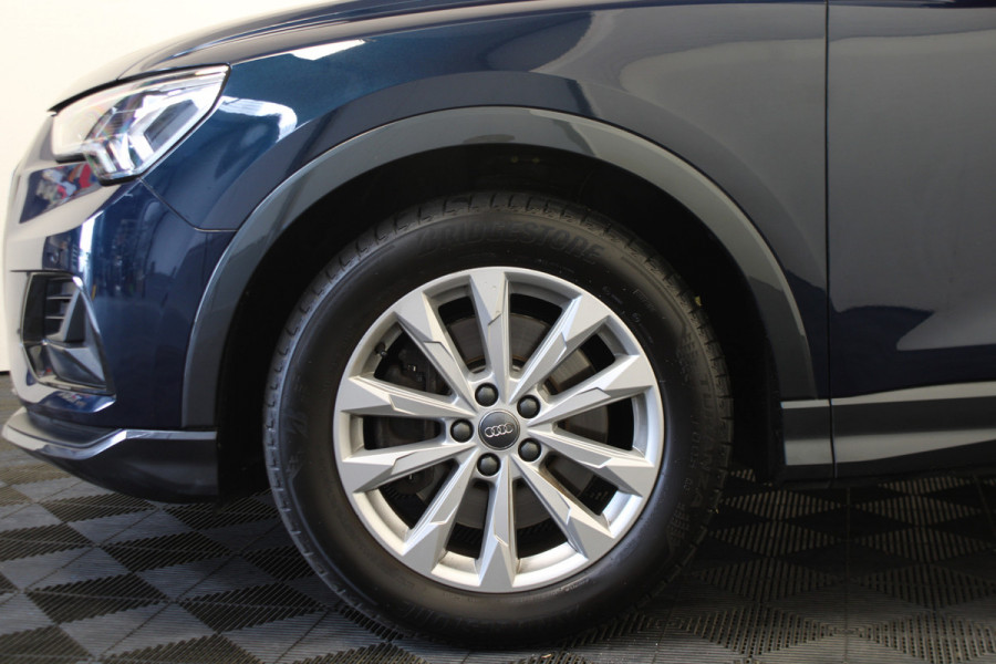 Audi Q3 40 TFSI quattro Pro Line business |Pano|